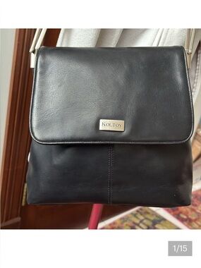 Koltov  shoulder bag  vegan leather navy blue  brushed Silvertone hardware  EUC